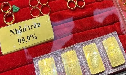 Giá vàng nhẫn và SJC ‘vênh’ 980.000 đồng/lượng