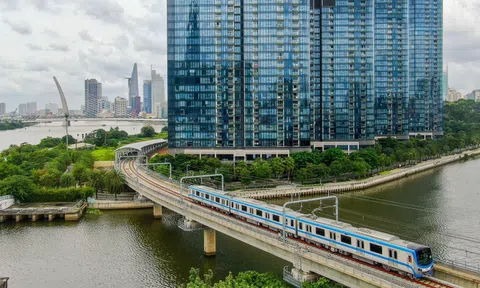 Vì sao tuyến metro 43.700 tỷ đồng dài nhất Việt Nam làm trong 12 năm vẫn chưa đủ điều kiện nghiệm thu?